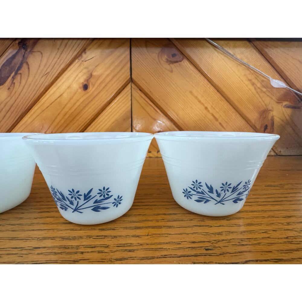 VTG Dynaware Milk Glass Blue Flower Custard Cups Set of 4 Ramekins Cornflower - Picture 10 of 12